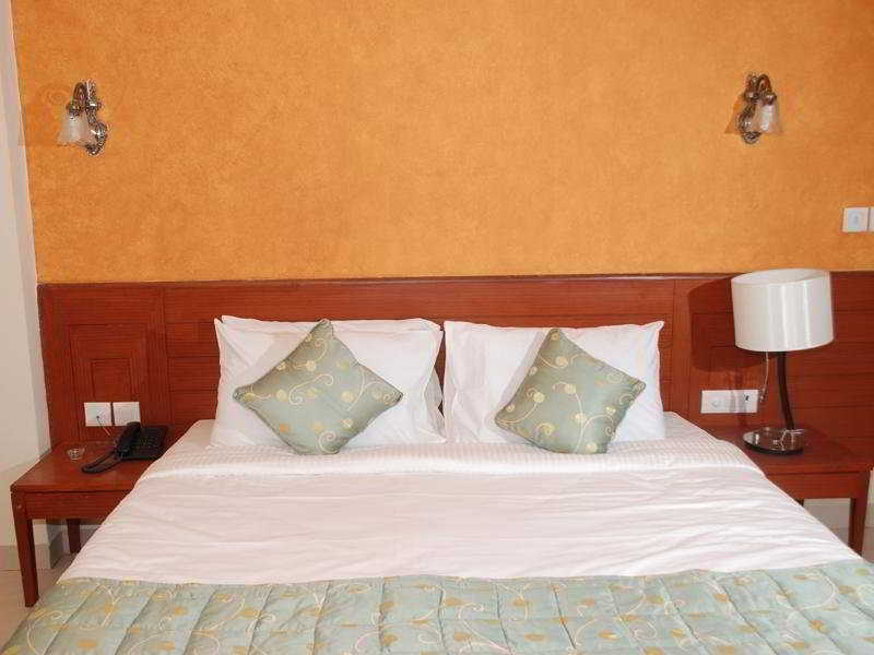 Sun City Resort Baga Esterno foto